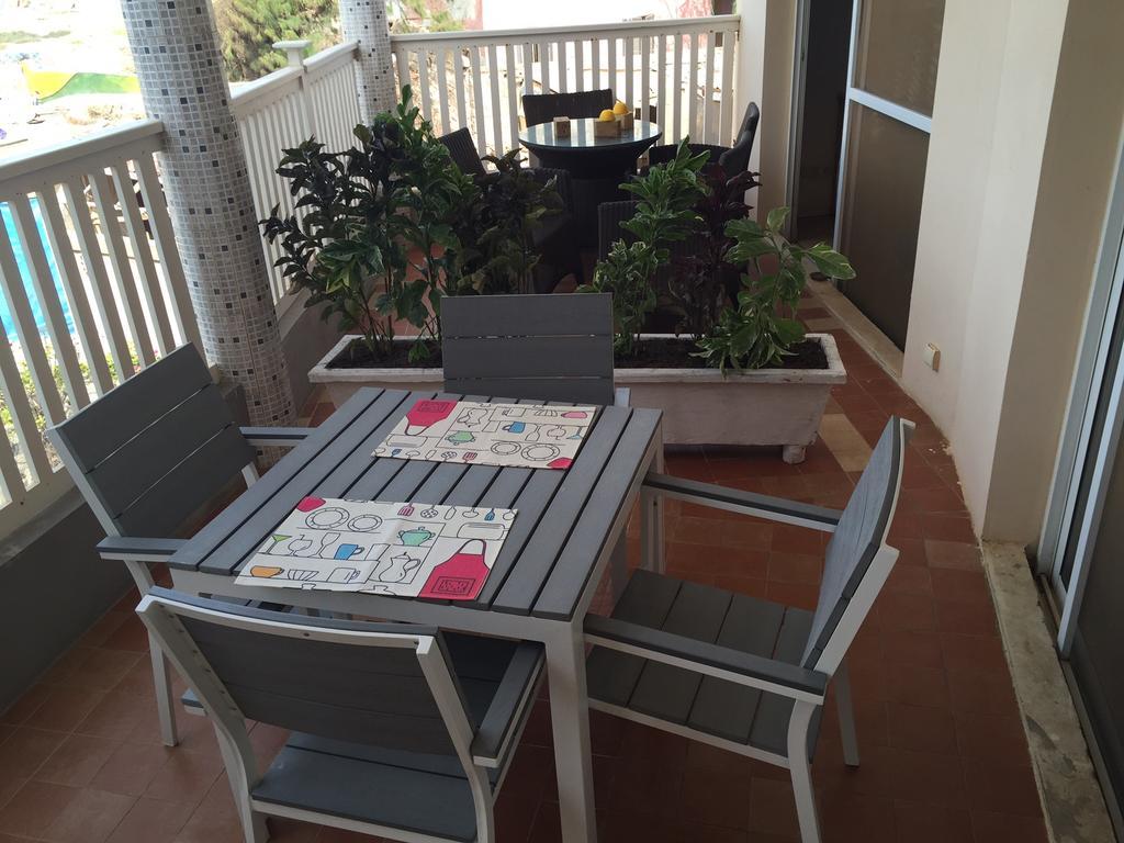 Chez Momar, Surf Trip Apartment ดาการ์ ภายนอก รูปภาพ