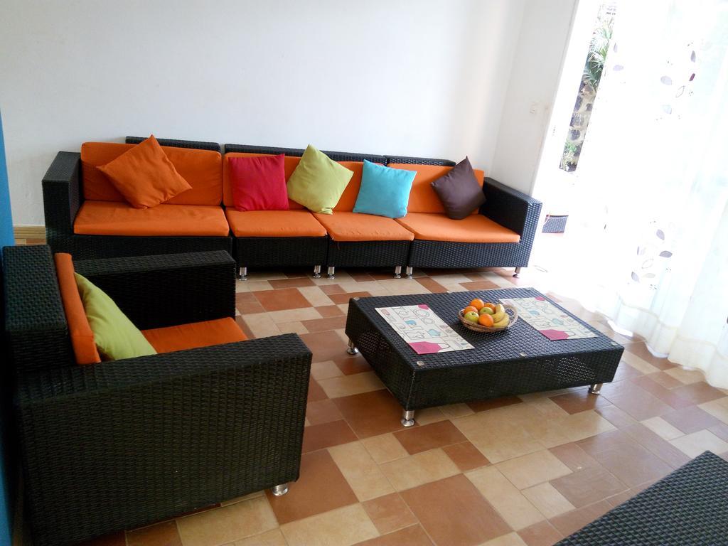 Chez Momar, Surf Trip Apartment ดาการ์ ภายนอก รูปภาพ